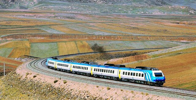 راه‌اندازی قطار فوق‌العاده تهران‌ – رشت ویژه اردیبهشت‌