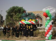 رونمایی از لکوموتیو در راه آهن قم و نامگذاری میدان راه‌آهن
