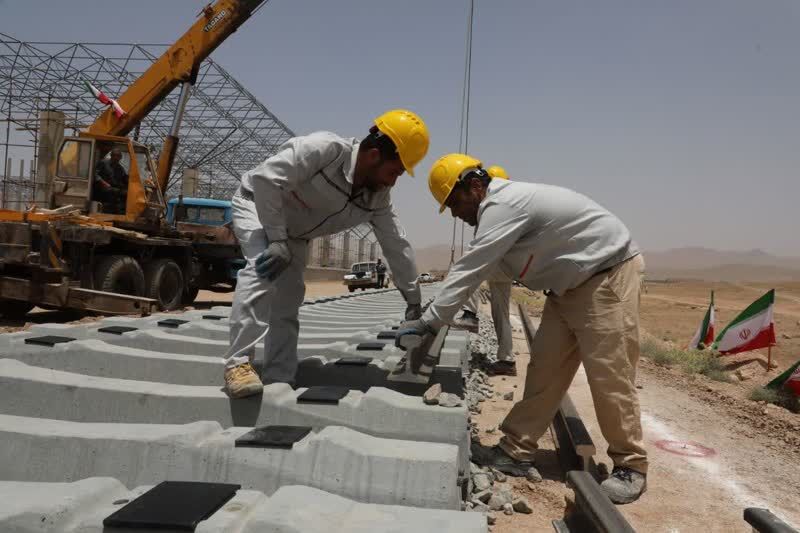 راه‌آهن مشهد-چناران آماده ریل‌گذاری است