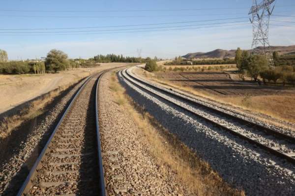 مراحل پایانی پروژه دوخطه‌سازی راه‌آهن زنجان – قزوین