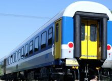 مدیرکل راه‌آهن هرمزگان از روند عملیات واگذاری واگن‌ها در ایستگاه مانوری بندرعباس بازدید کرد