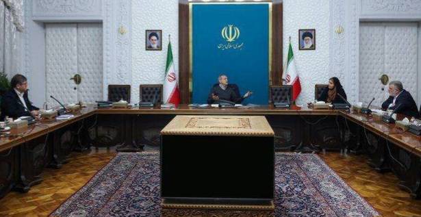 رئیسجمهور بر لزوم توسعه حمل و نقل ریلی حومهای تهران تاکید کرد