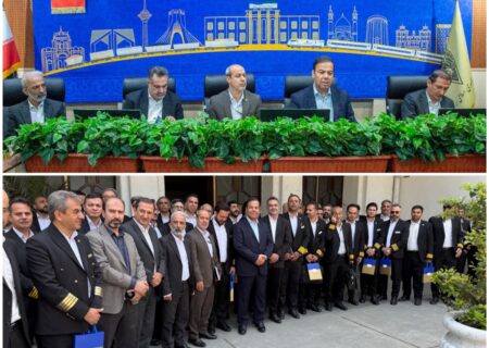 نشست صمیمی با رؤسای قطار برگزار شد