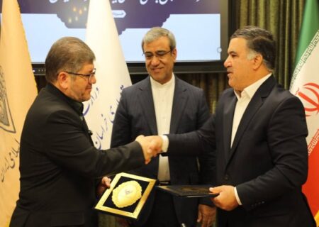 تفاهم‌نامه همکاری میان شرکت راه‌آهن جمهوری اسلامی ایران و شرکت ایران‌خودرو خراسان